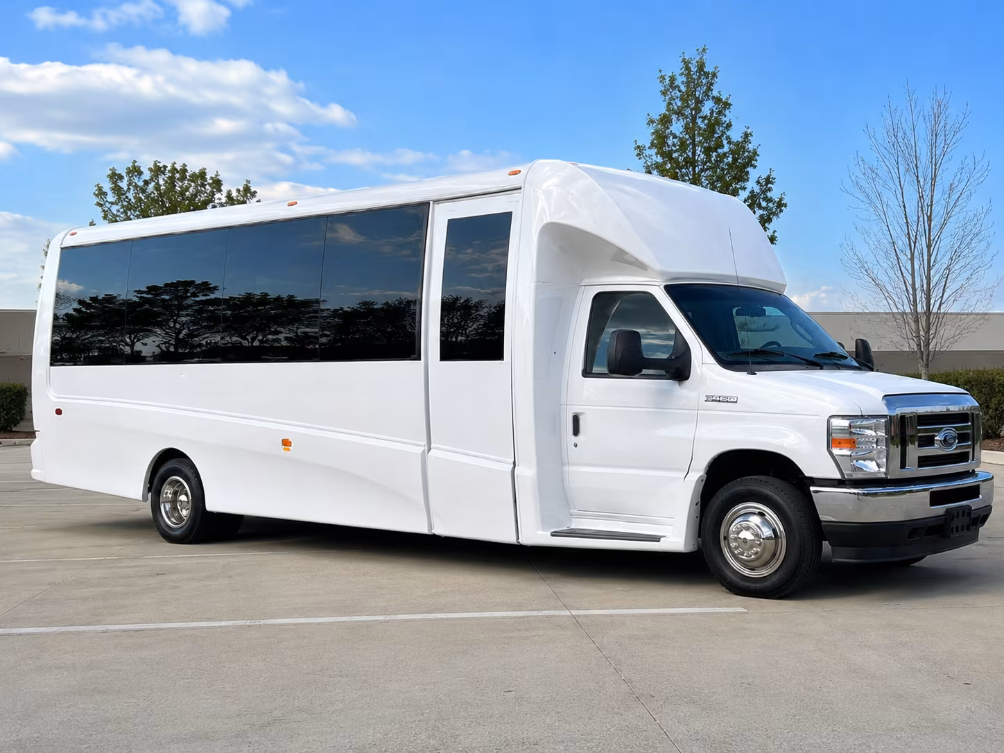 hotel to venue shuttle buses for rancho cordova corporate groups