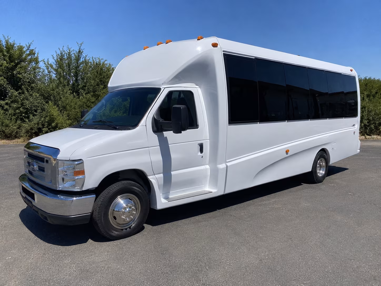 party buses for rancho cordova bachelorette and bachelor weekends